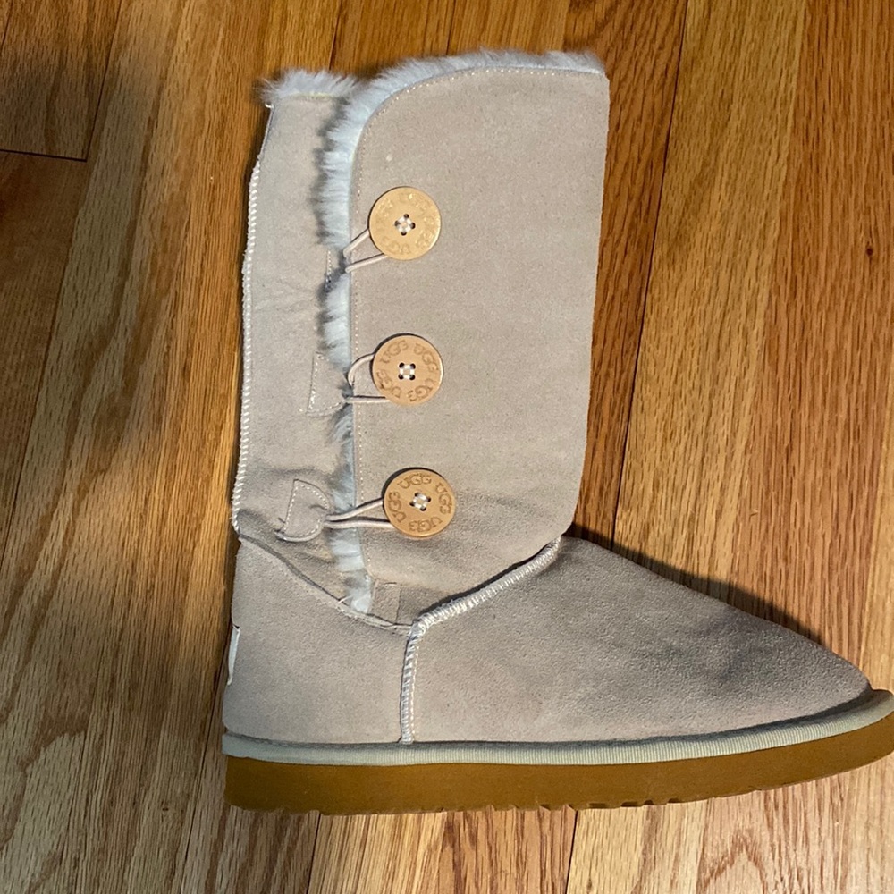 Ugg Australia High Fur-Lined Gray Boots